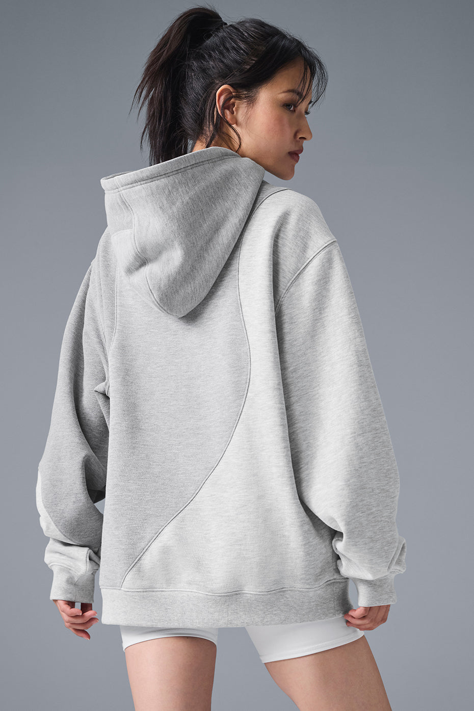 Alo Yoga Make Waves Hoodie - Athletic Heather Grey Tonal - imagen 2