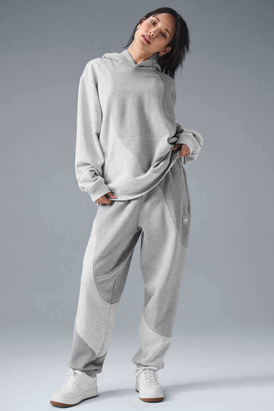 Alo Yoga Make Waves Hoodie - Athletic Heather Grey Tonal - imagen 4