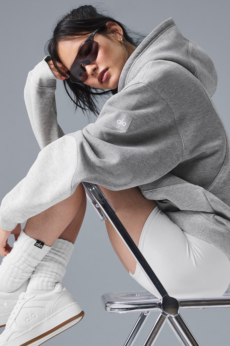 Alo Yoga Make Waves Hoodie - Athletic Heather Grey Tonal - imagen 3