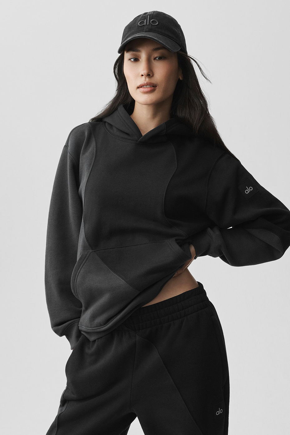 Alo Yoga Make Waves Hoodie - Vintage Black Tonal - imagen 1