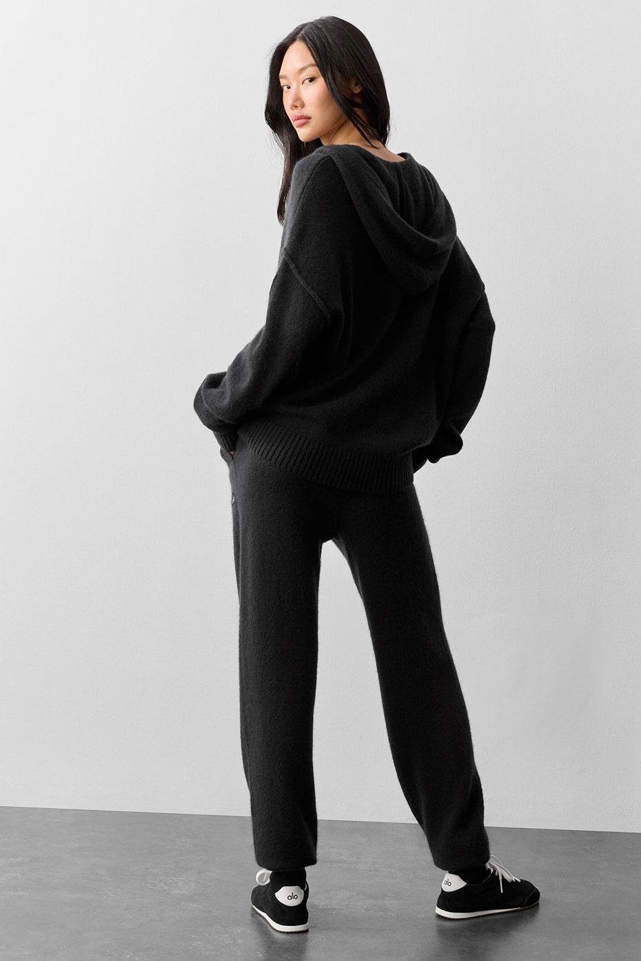 Alo Yoga Wool Cashmere New Class Full Zip Hoodie - Black - imagen 4