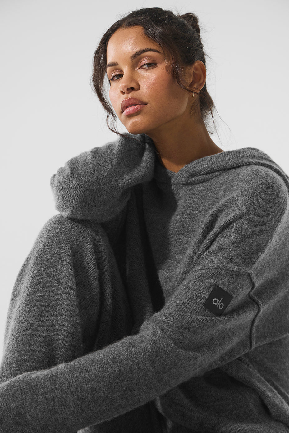 Alo Yoga Wool Cashmere New Class Hoodie - Platinum Grey - imagen 3