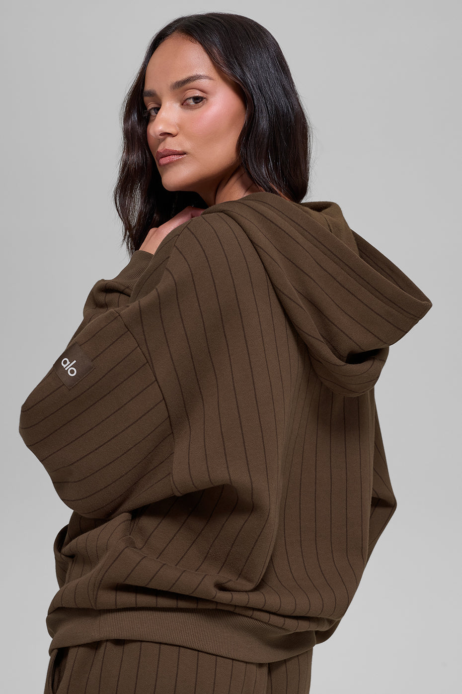 Alo Yoga Pinstripe Hoodie - Espresso Pinstripe - imagen 3