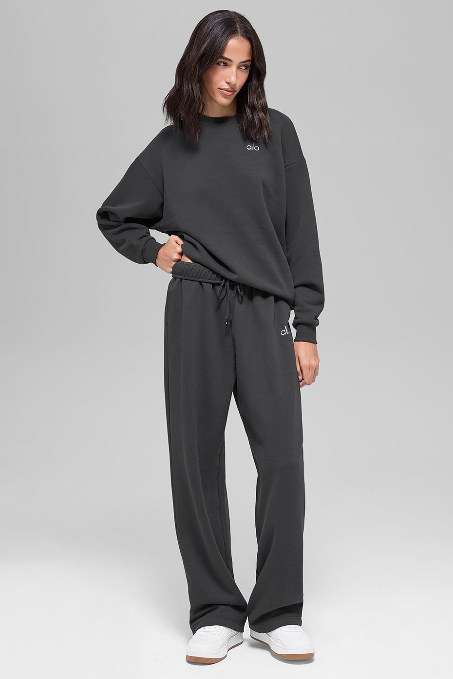 Alo Yoga Accolade Straight Leg Sweatpant - Anthracite - imagen 6
