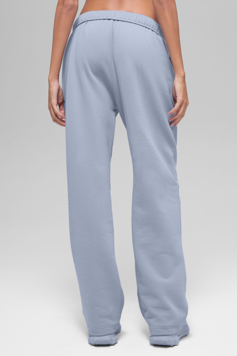 Alo Yoga Accolade Straight Leg Sweatpant - Winter Frost - imagen 2