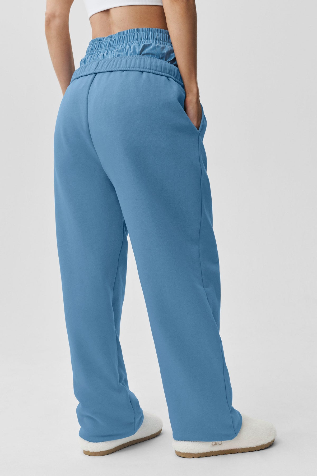 Alo Yoga Accolade Straight Leg Sweatpant - California Blue - imagen 2