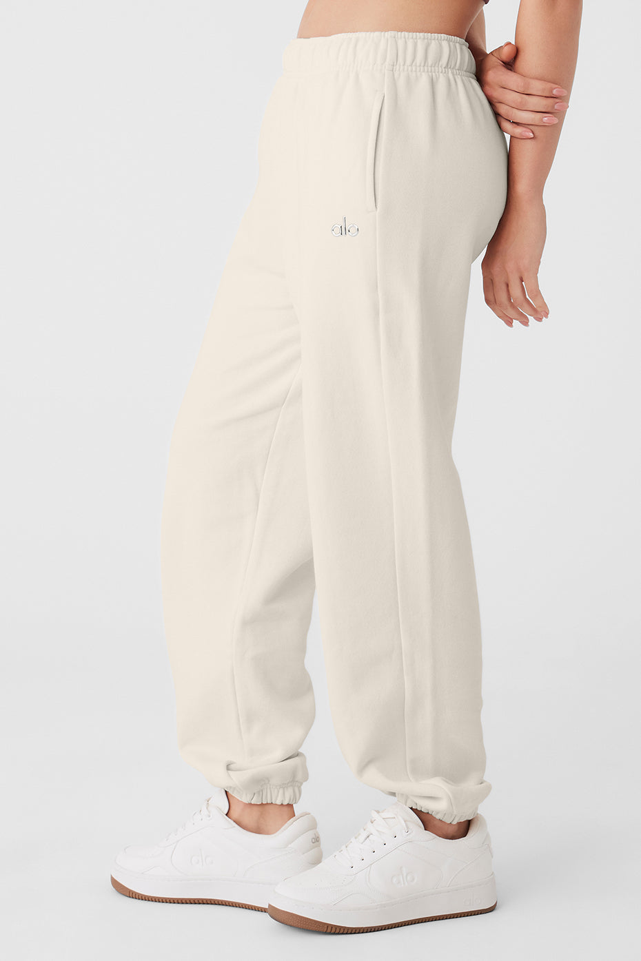 Alo Yoga Accolade Sweatpant - Bone - imagen 3