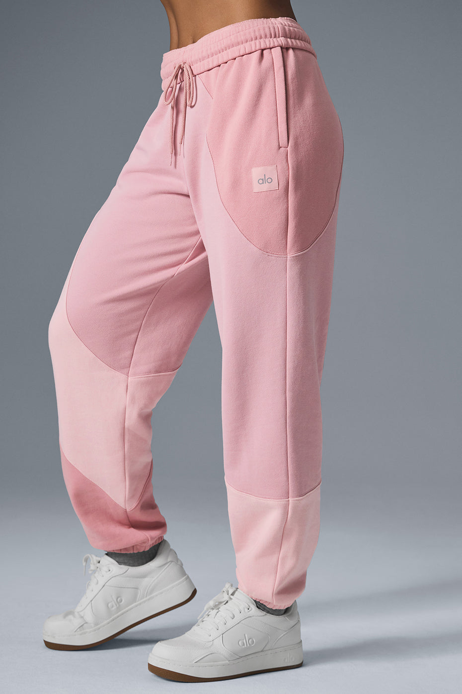 Alo Yoga Make Waves Sweatpant - Sunset Pink Tonal - imagen 3