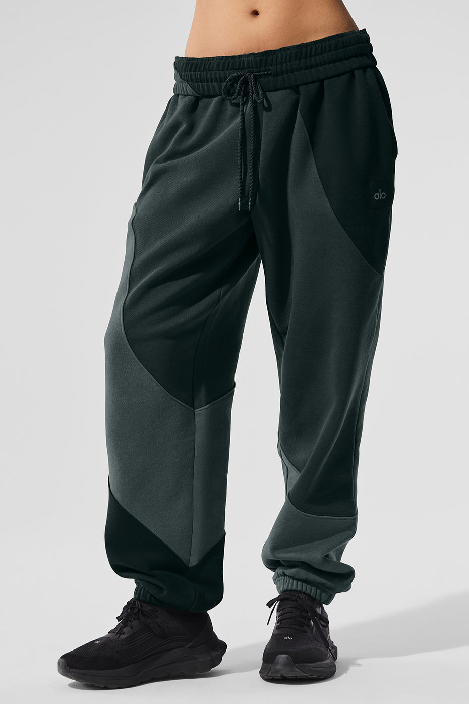 Alo Yoga Make Waves Sweatpant - Charcoal Green Tonal - imagen 1