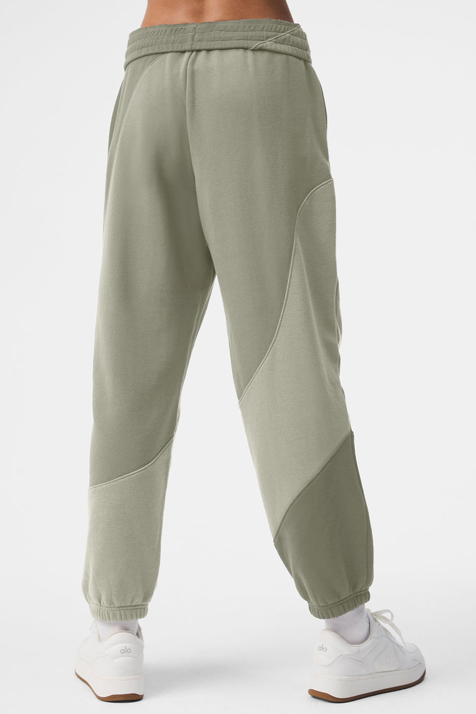Alo Yoga Make Waves Sweatpant - Limestone Tonal - imagen 2