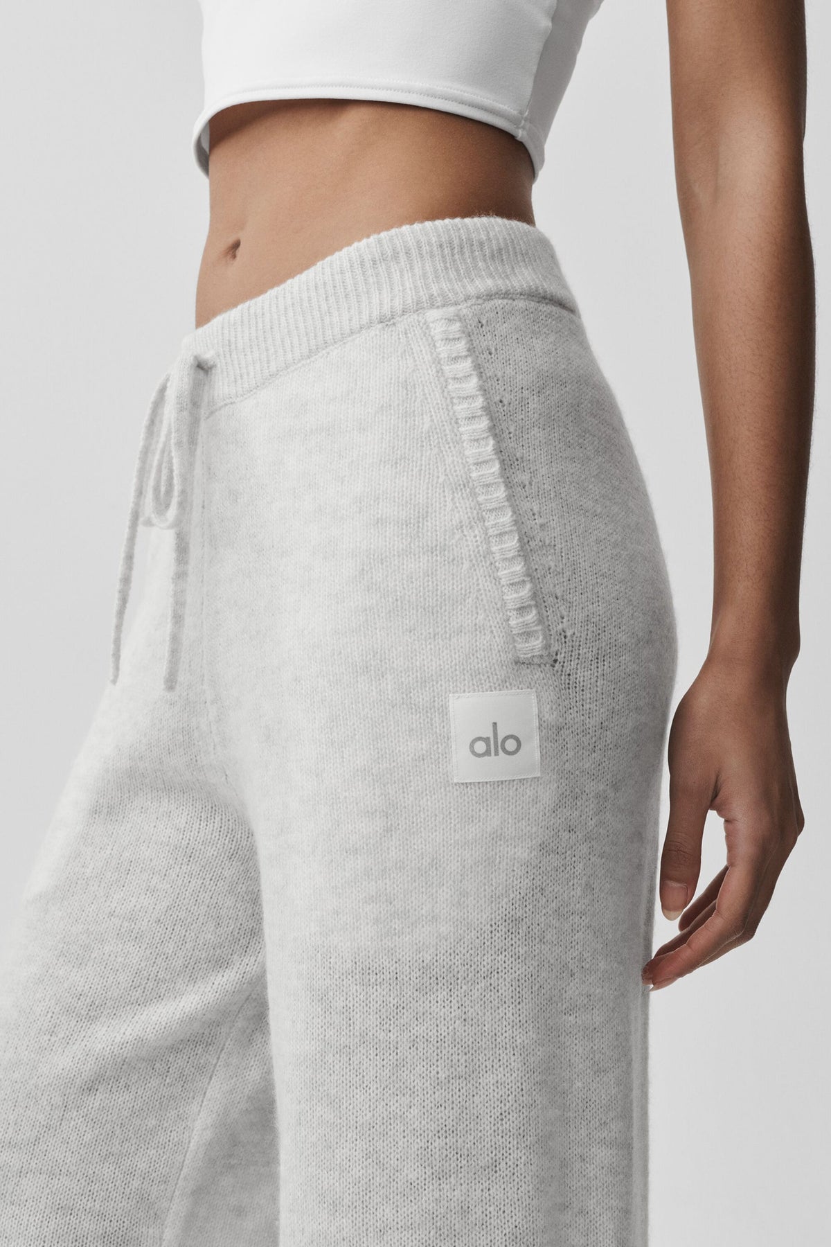 Alo Yoga Wool Cashmere New Class Sweatpant - White Heather - imagen 3