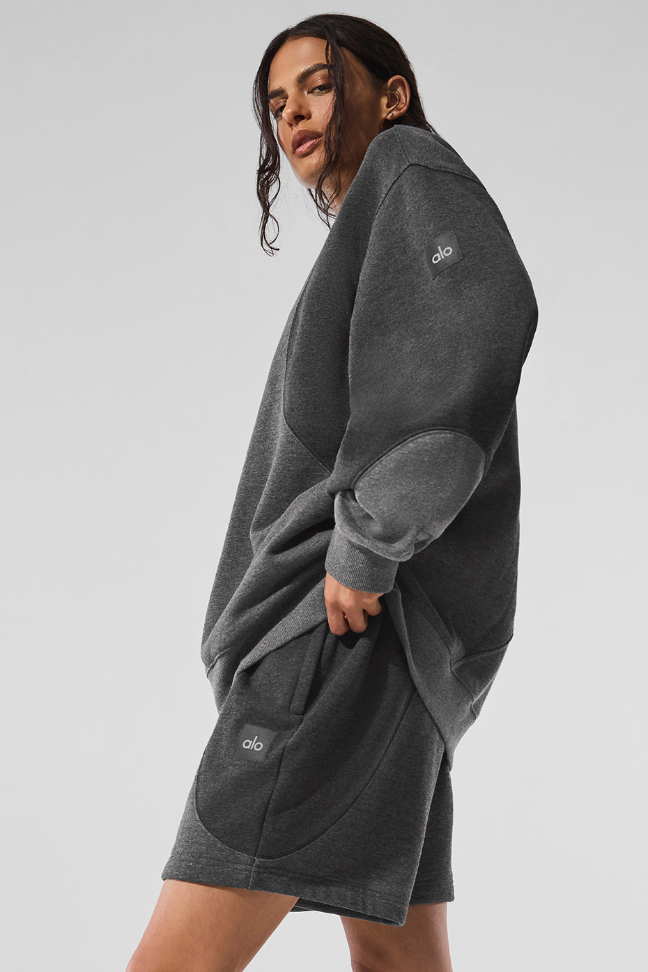 Alo Yoga 7" Make Waves Short - Dark Heather Grey Tonal - imagen 5