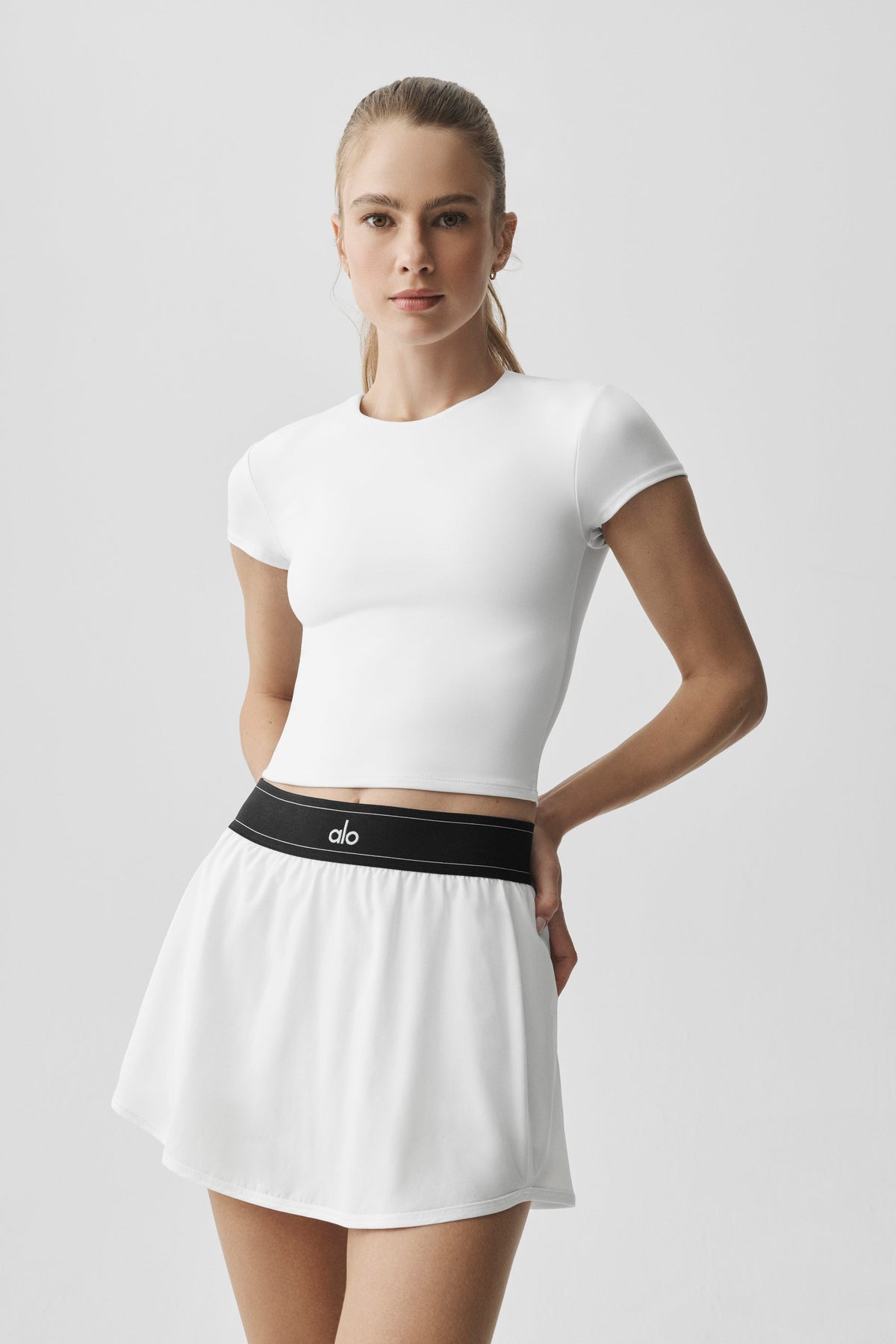 Alo Yoga ALO Softsculpt Precision Short Sleeve Top - White - imagen 4