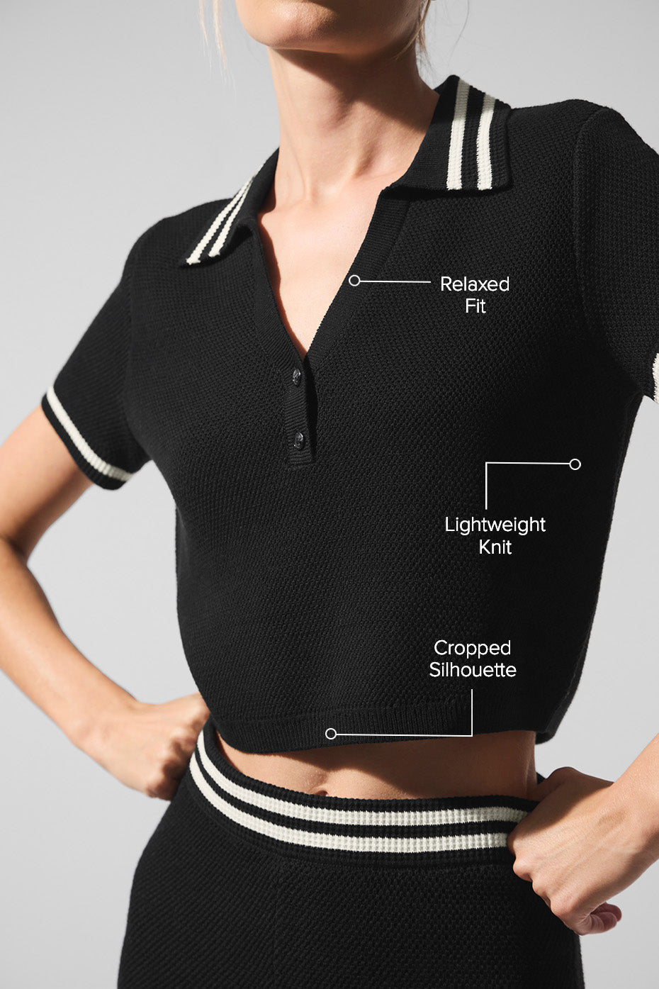 Alo Yoga Tennis Club Sweater Knit Cropped Polo - Black/Ivory - imagen 2