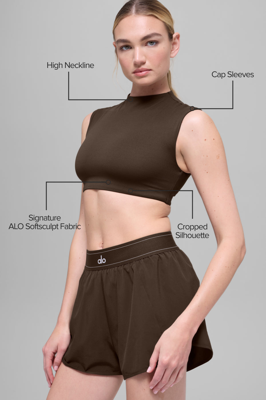 Alo Yoga ALO Softsculpt Capped Out Short Sleeve - Espresso - imagen 2