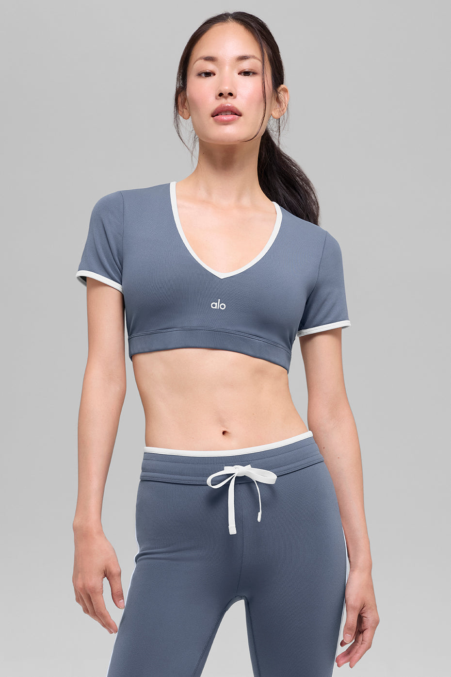 Alo Yoga Airbrush Race Pace Short Sleeve - Bluestone/White - imagen 1