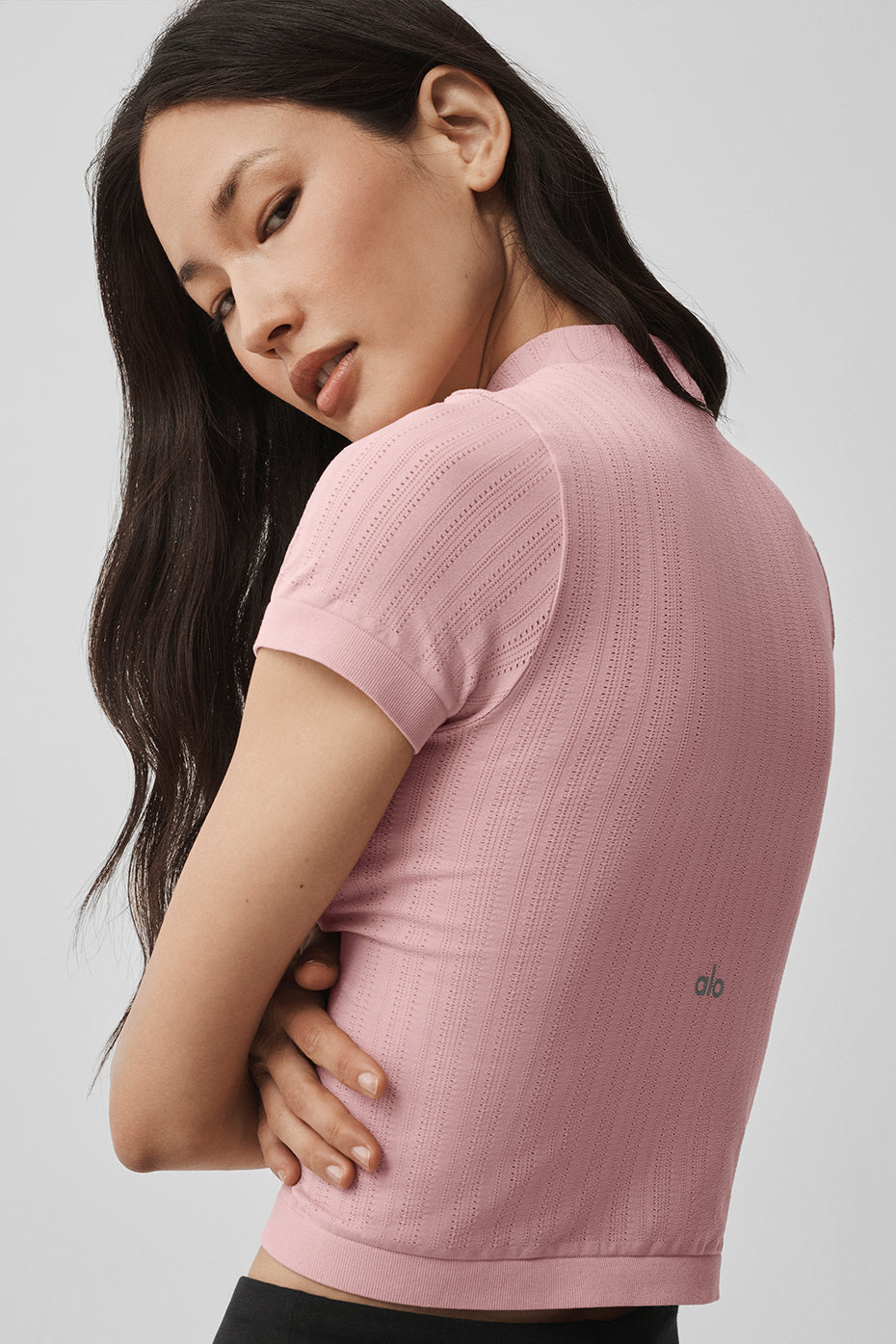 Alo Yoga Seamless Pointelle Mock Neck Short Sleeve - Vintage Pink - imagen 2