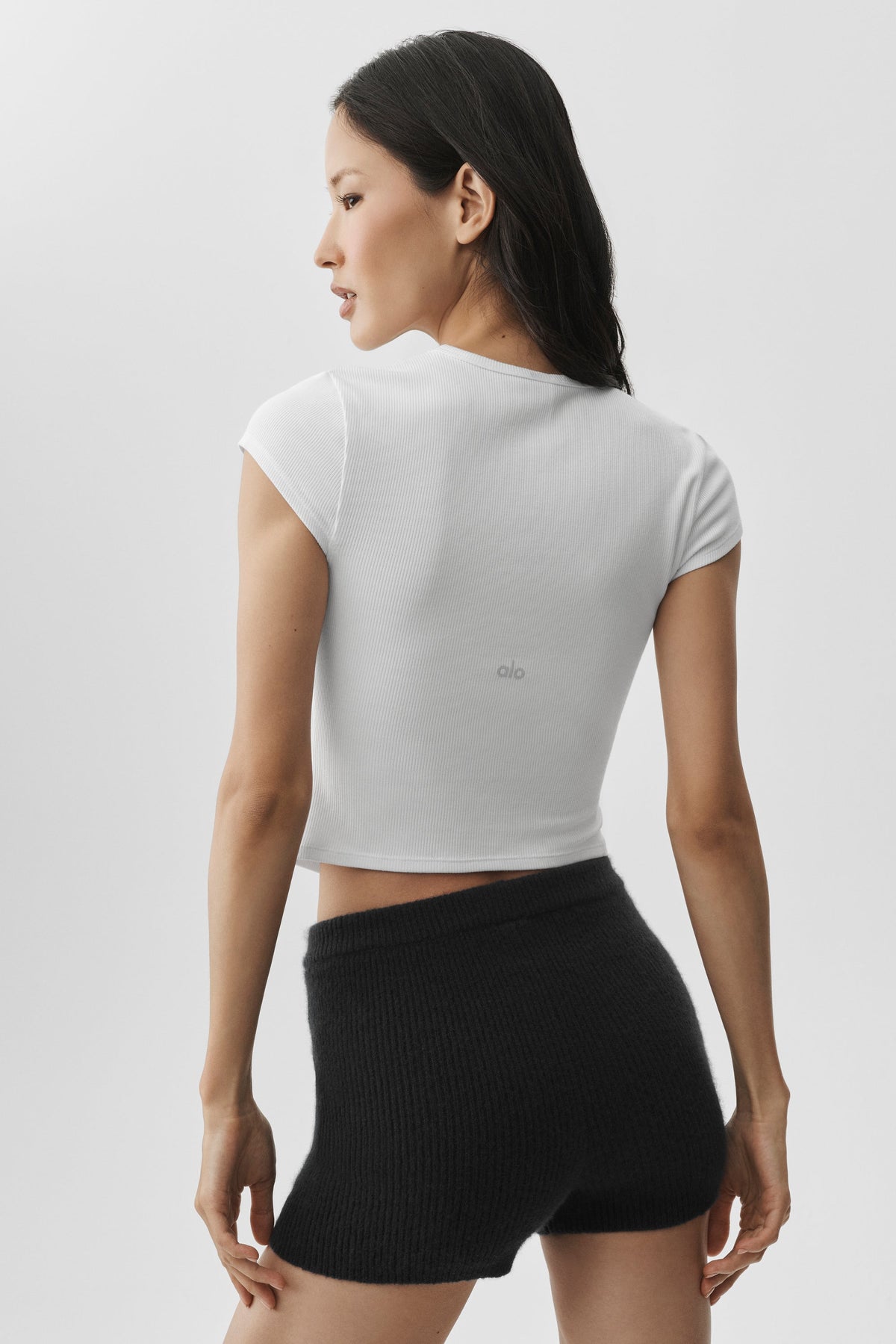 Alo Yoga Ribbed Modal Cap Sleeve Top - White - imagen 3