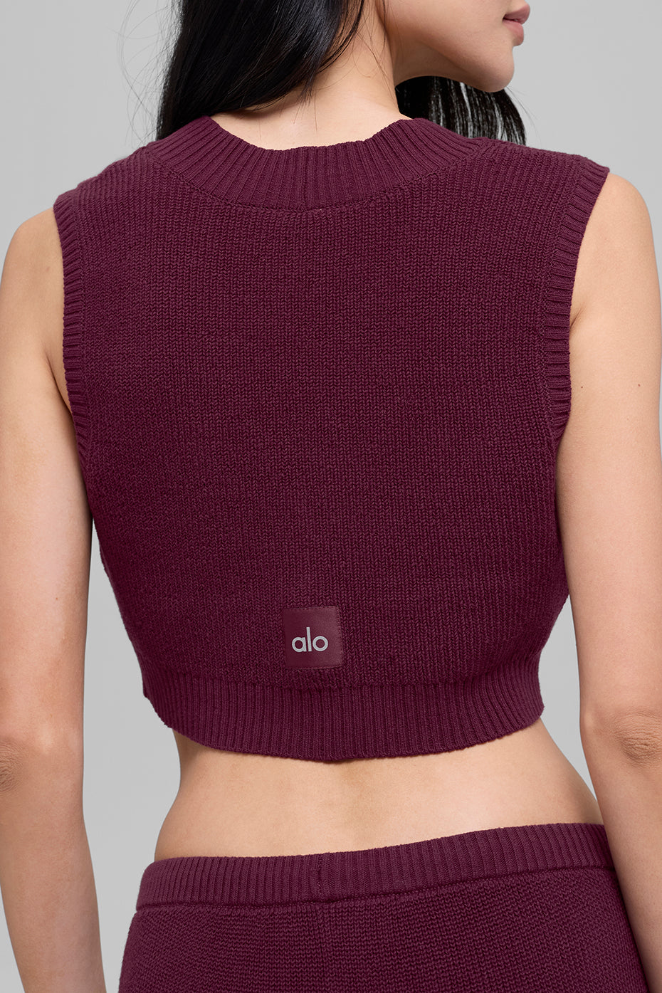 Alo Yoga Supernatural Sweater Tank - Burgundy - imagen 2