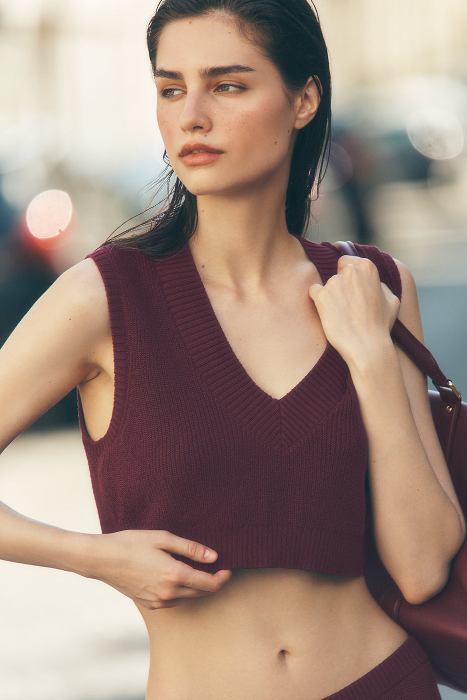 Alo Yoga Supernatural Sweater Tank - Burgundy - imagen 1