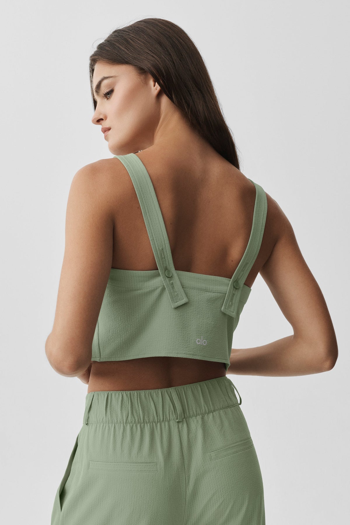 Alo Yoga Cropped Dreamscape Tank - Dune Grass - imagen 4