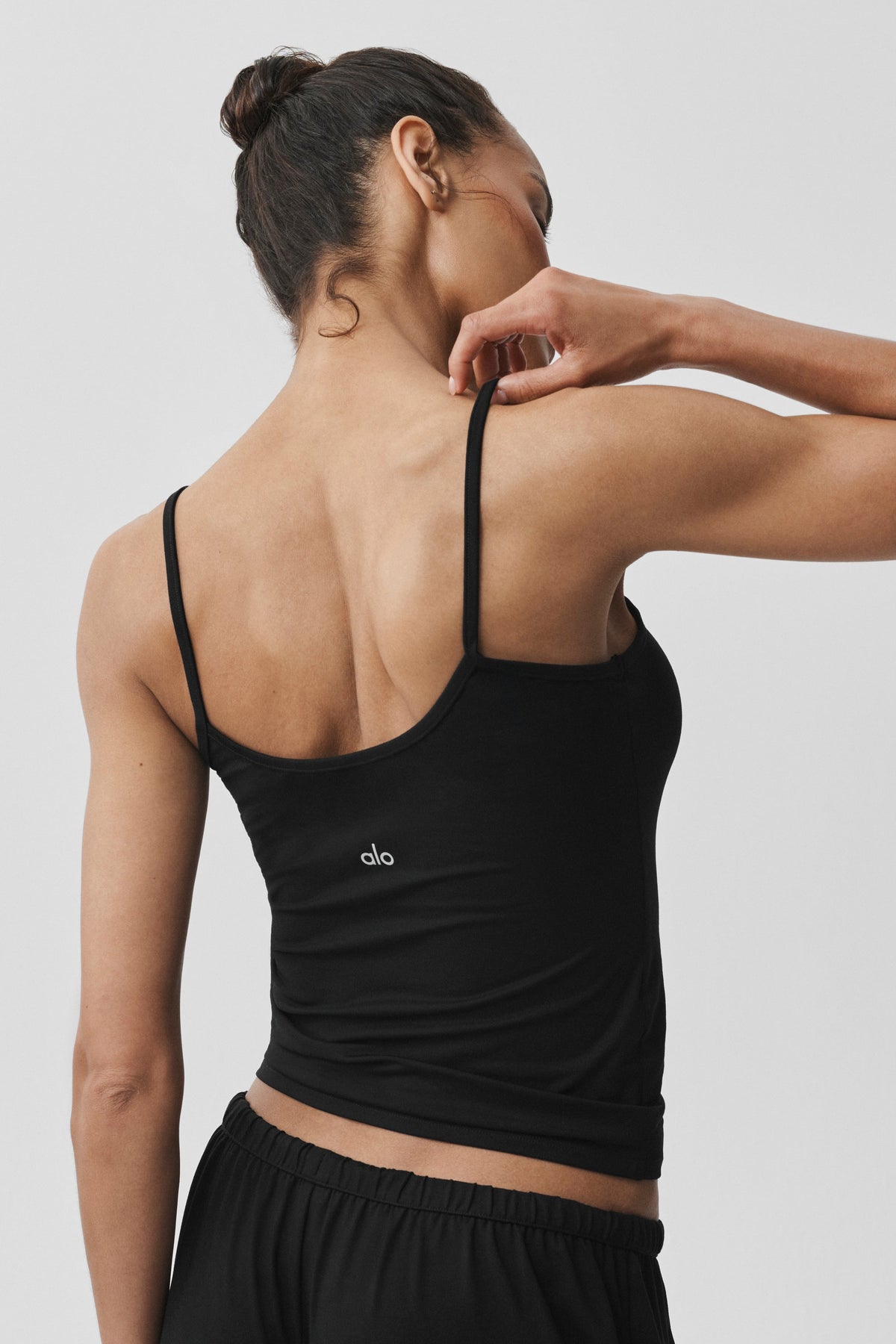 Alo Yoga Alosoft Finesse Cami Tank - Black - imagen 4