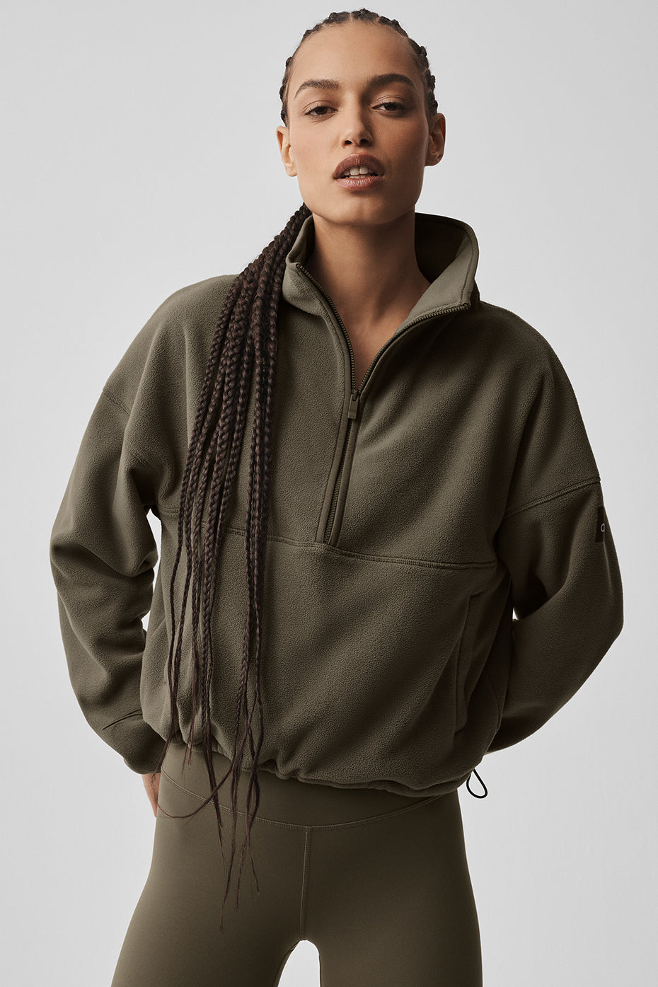 Alo Yoga Polar Fleece Retreat Cover Up - Olive Tree - imagen 4