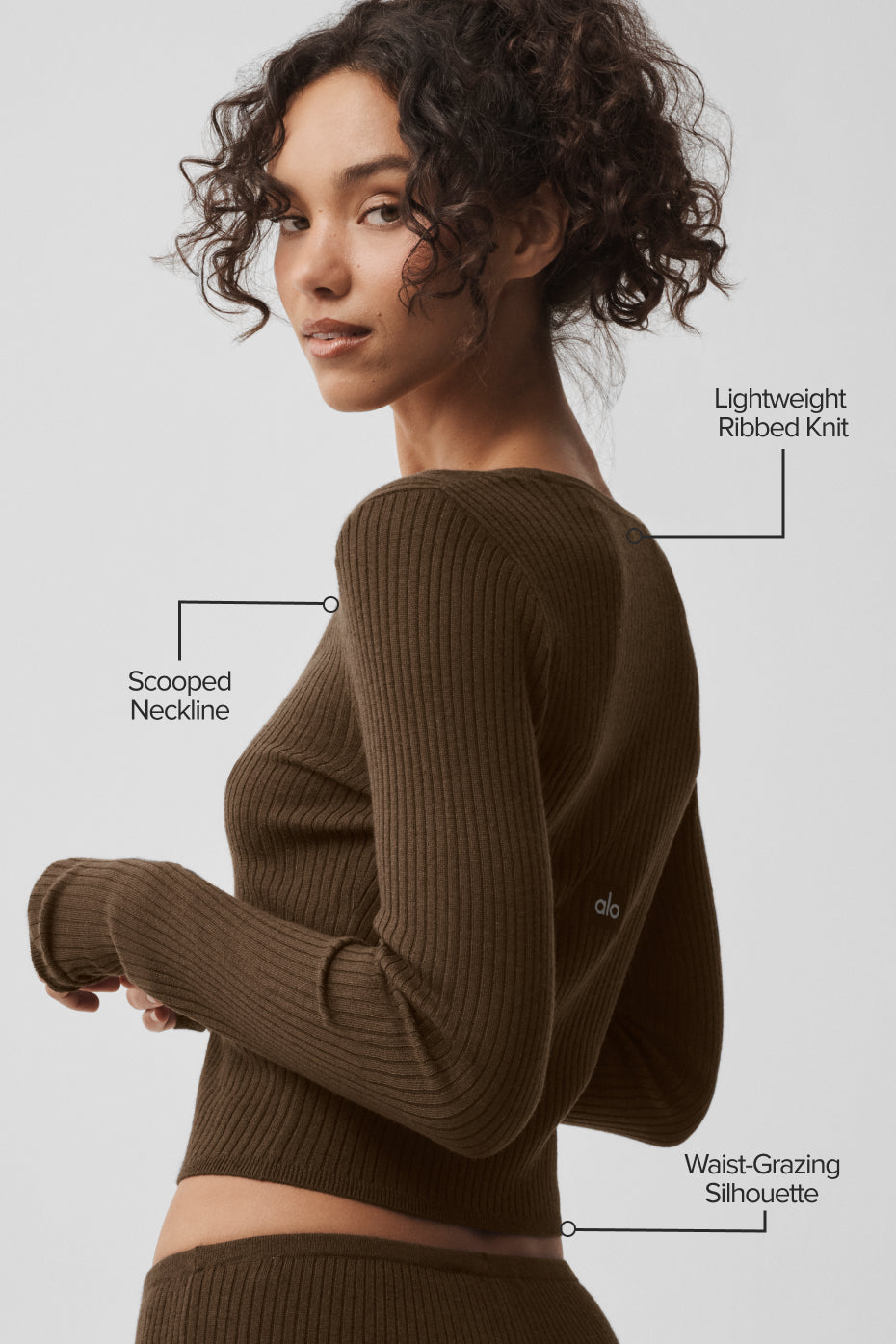Alo Yoga Sweater Knit Unwind Long Sleeve - Espresso - imagen 2