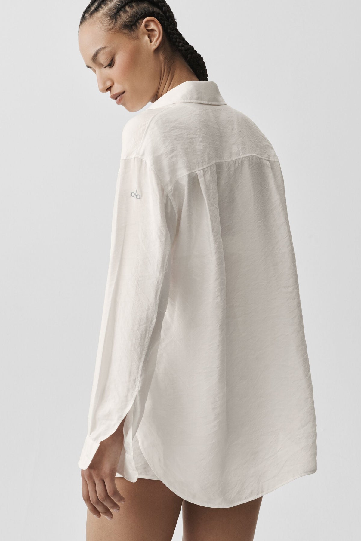 Alo Yoga Semi-Sheer Golden Hour Button Down Long Sleeve - Ivory - imagen 4