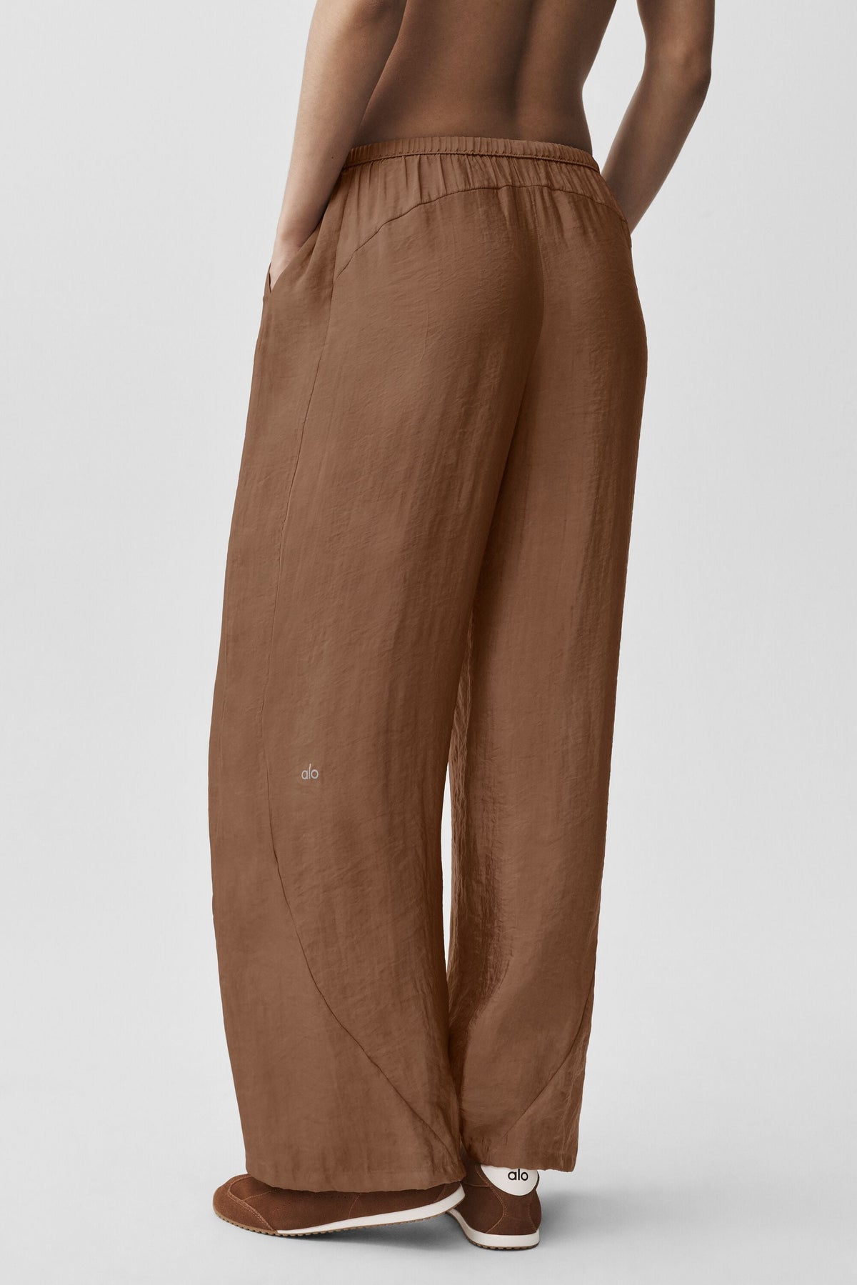 Alo Yoga Semi-Sheer Golden Hour High-Waist Straight Leg Pant - Sun Kissed Brown - imagen 4