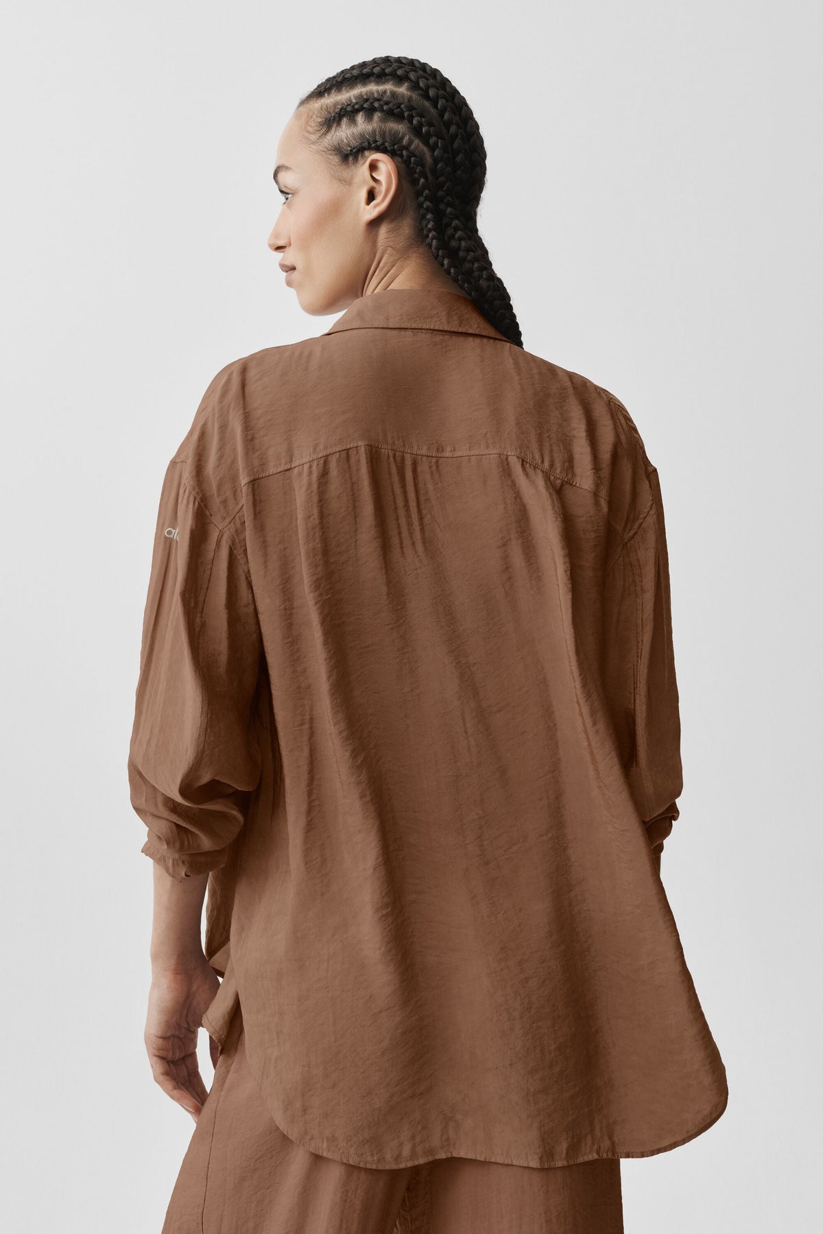 Alo Yoga Semi-Sheer Golden Hour Button Down Long Sleeve - Sun Kissed Brown - imagen 2