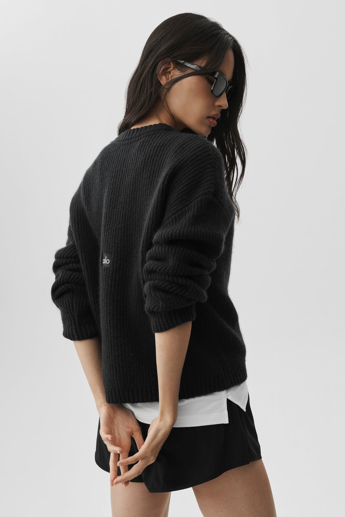 Alo Yoga Wool Cashmere Ribbed Noble Crewneck Sweater - Black - imagen 3