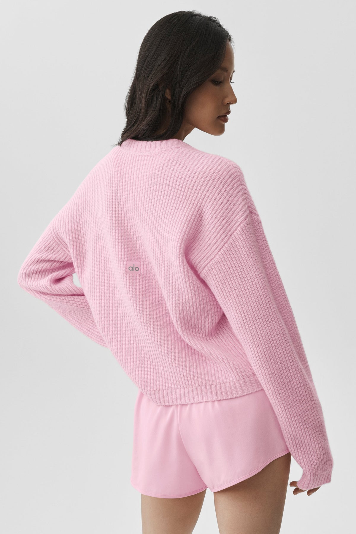 Alo Yoga Wool Cashmere Ribbed Noble Crewneck Sweater - Pink Marshmallow - imagen 2