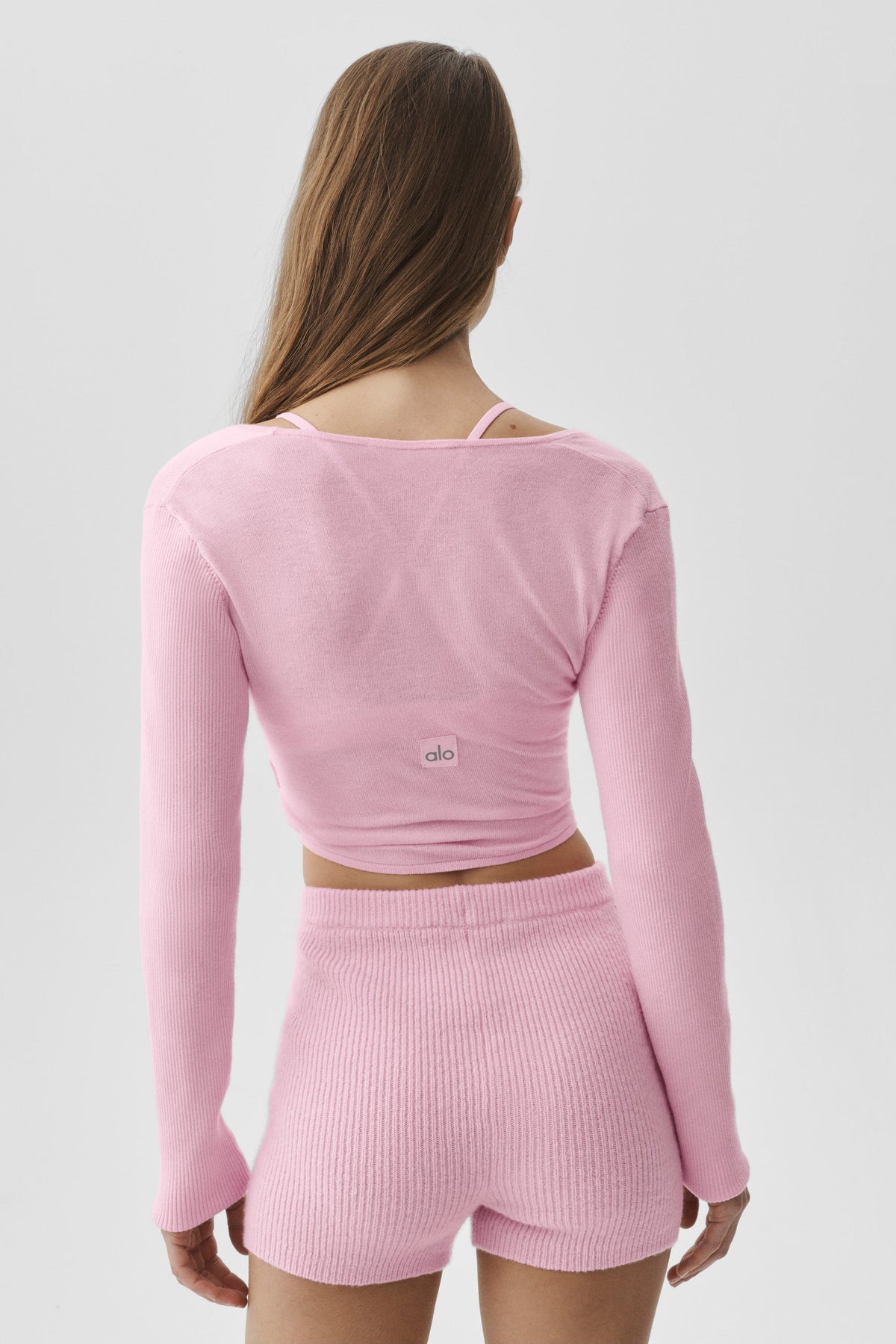 Alo Yoga Sweater Knit Crossover Long Sleeve - Pink Marshmallow - imagen 3