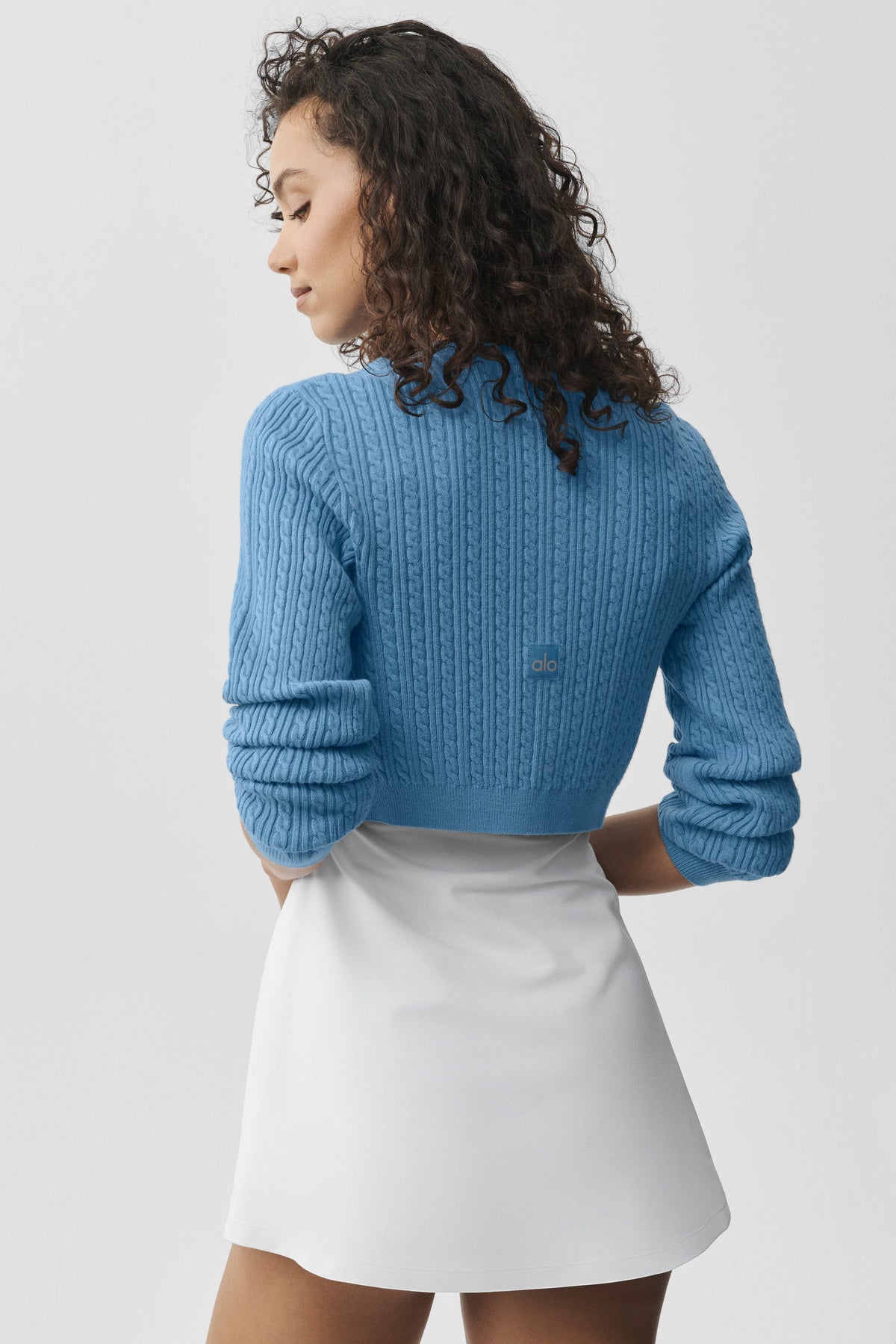 Alo Yoga Mini Cable Sweater Cardigan - California Blue - imagen 2