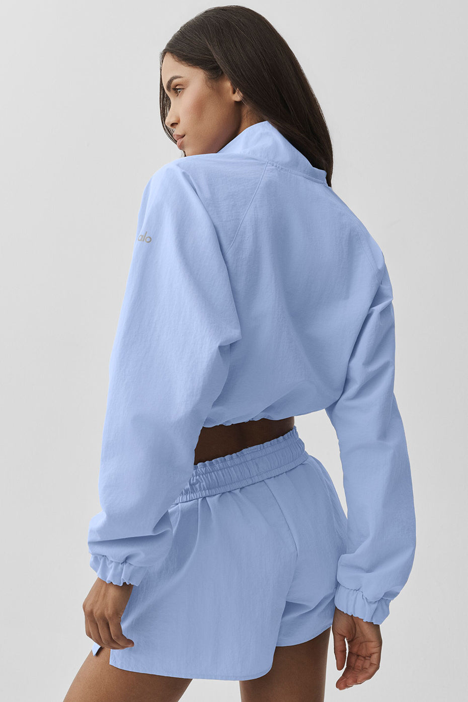 Alo Yoga Cropped 1/4 Zip Alumni Pullover - Light Provence Blue - imagen 2