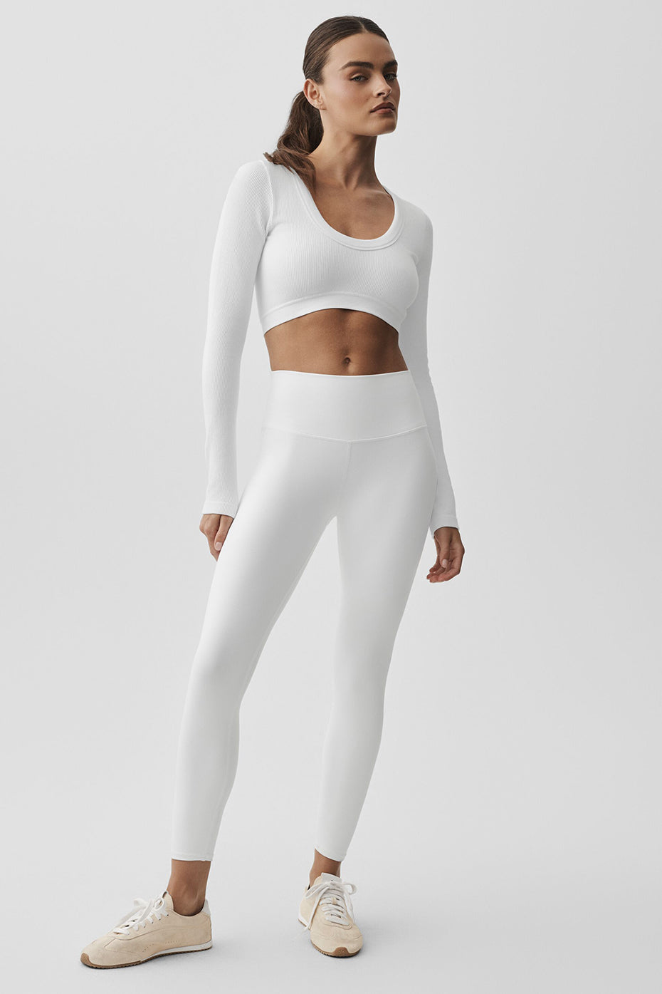 Alo Yoga Seamless Ribbed Cropped Serene Long Sleeve - White - imagen 3