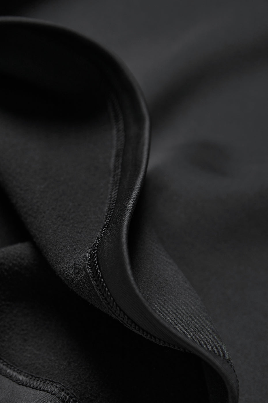Alo Yoga Airbrush Winter Warm Nocturne Long Sleeve - Black - imagen 6
