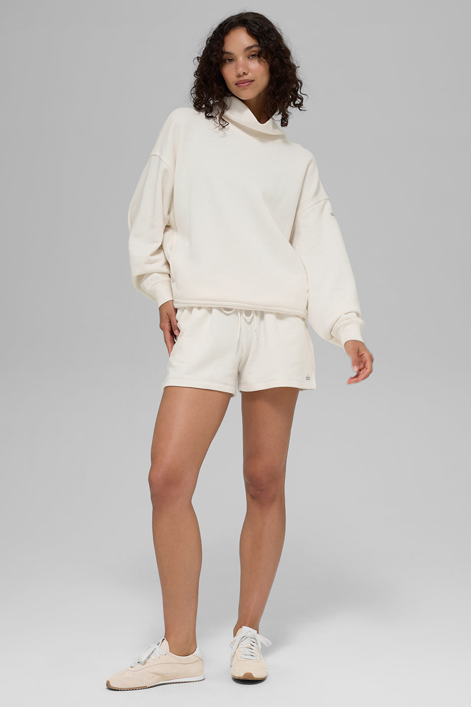Alo Yoga Hazy Mock Neck Pullover - Ivory - imagen 6