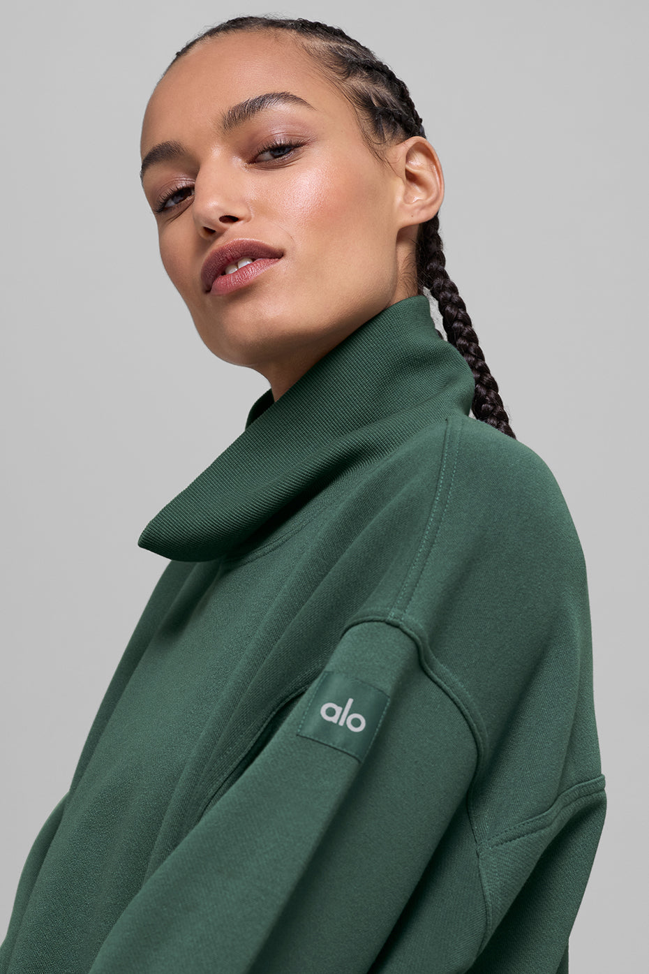 Alo Yoga Hazy Mock Neck Pullover - Clover Green - imagen 2