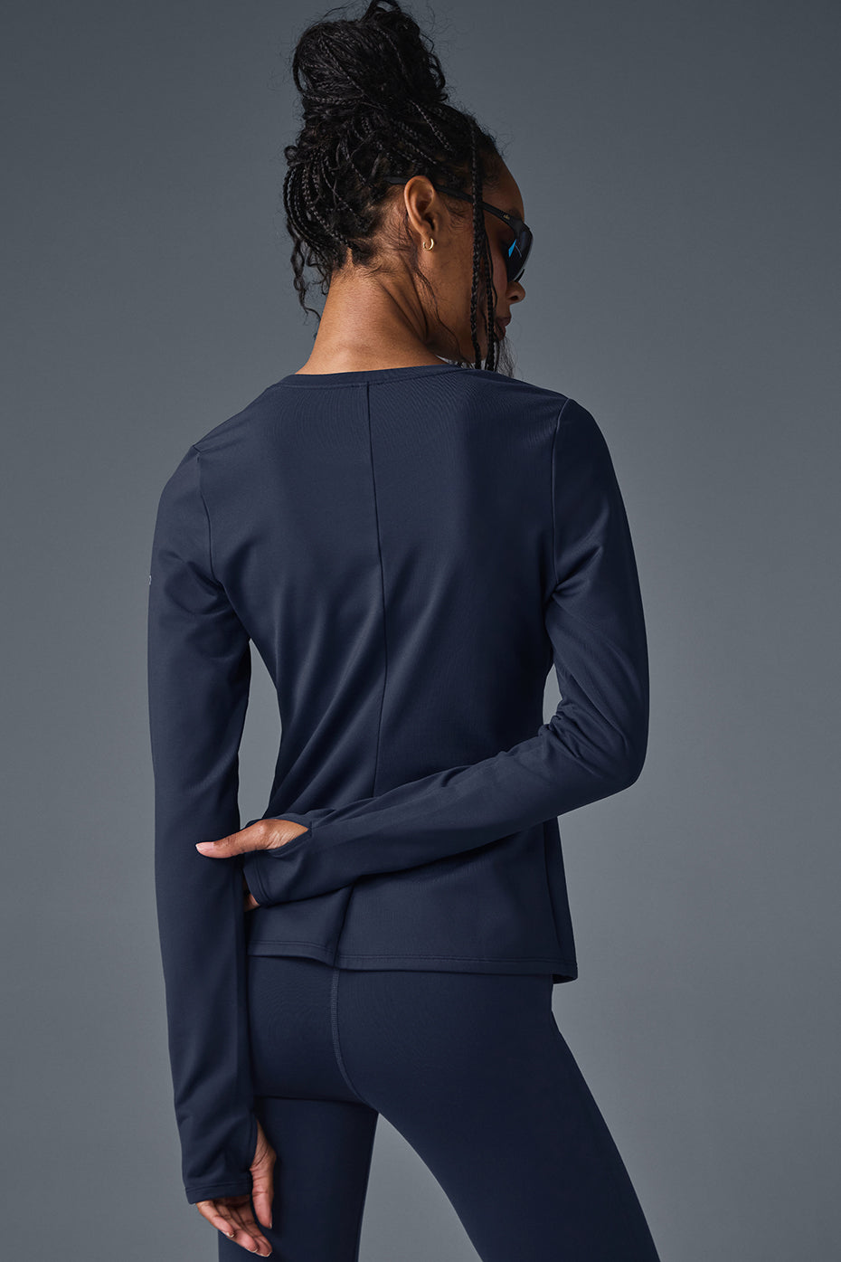 Alo Yoga Airbrush Winter Warm Nocturne Long Sleeve - Navy - imagen 2