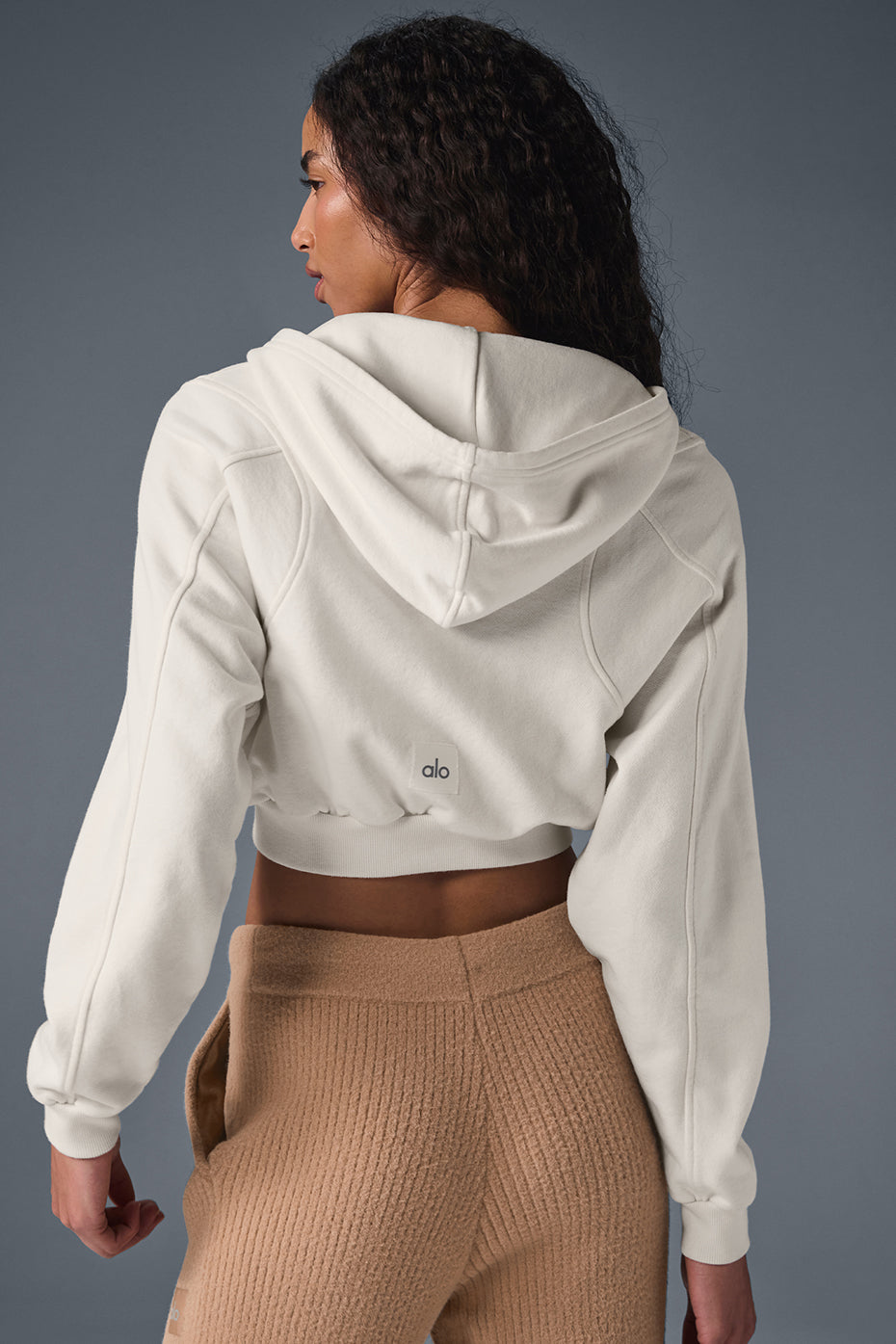 Alo Yoga Sweet Escape Zip Up Hoodie - Ivory - imagen 3