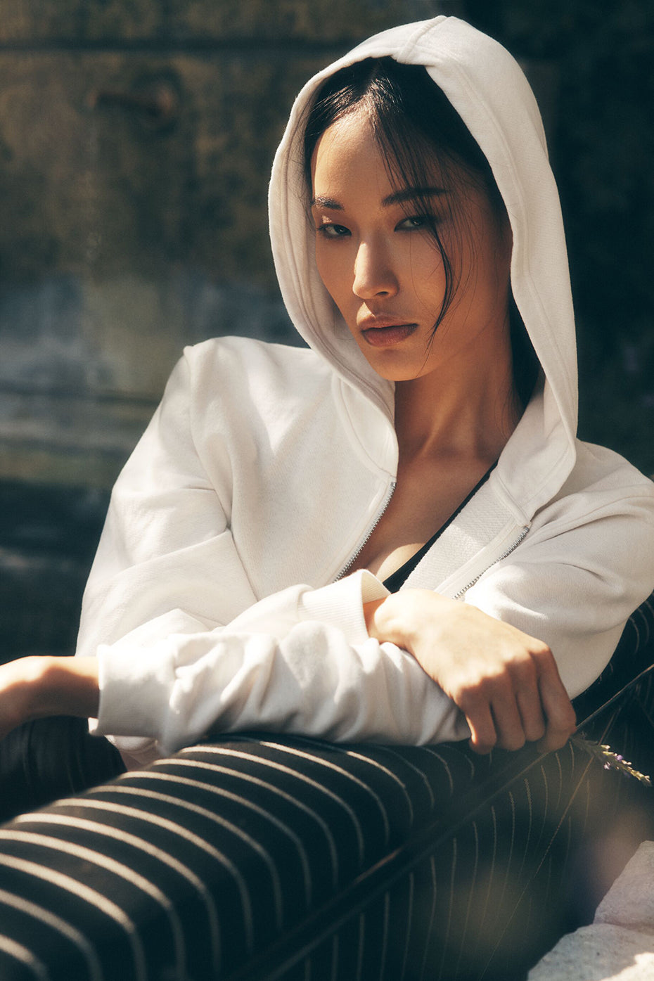 Alo Yoga Sweet Escape Zip Up Hoodie - Ivory - imagen 1