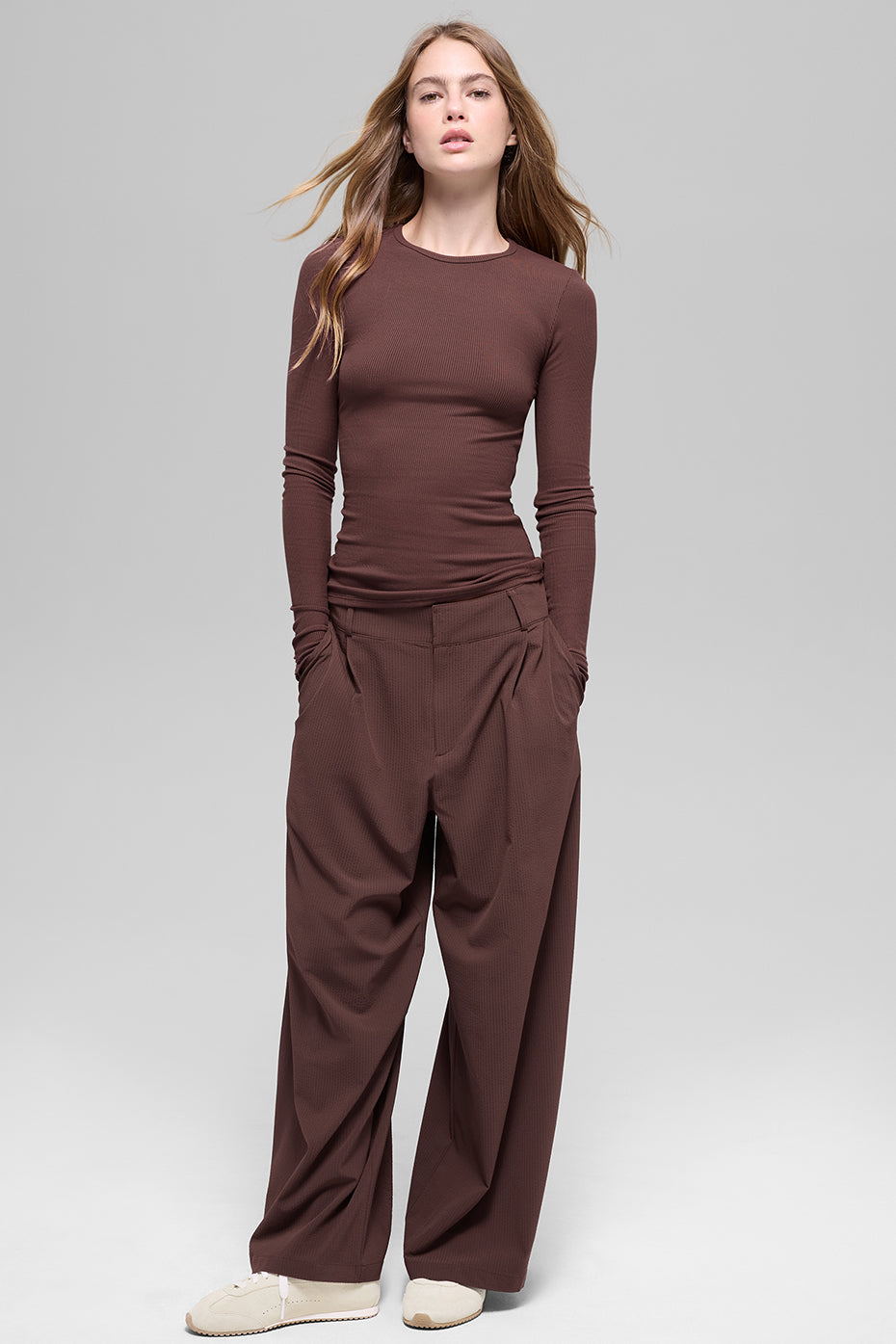 Alo Yoga Ribbed Modal Long Sleeve - Brownstone - imagen 4