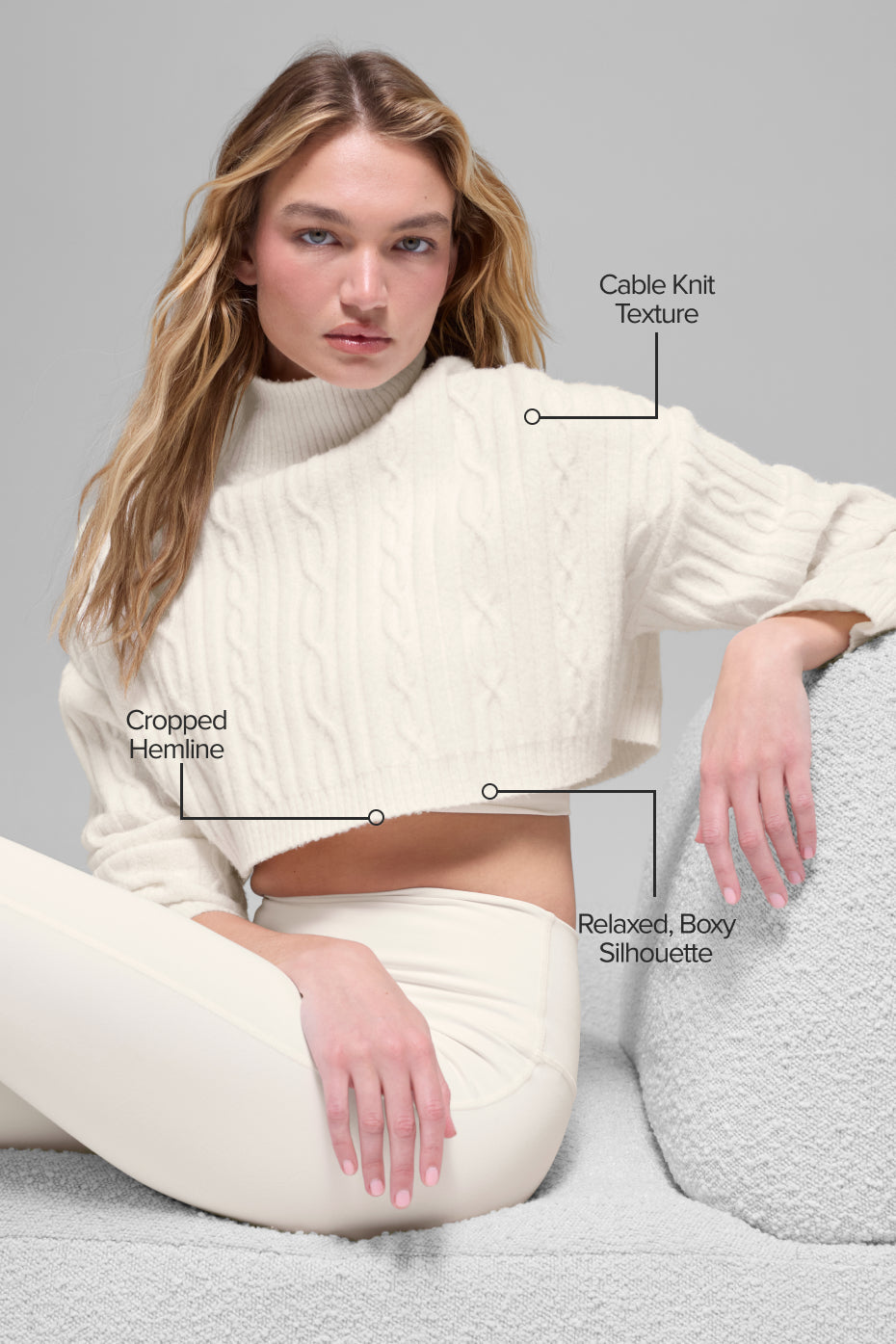 Alo Yoga Cable Knit Cropped Winter Bliss Turtleneck Long Sleeve - Ivory - imagen 2