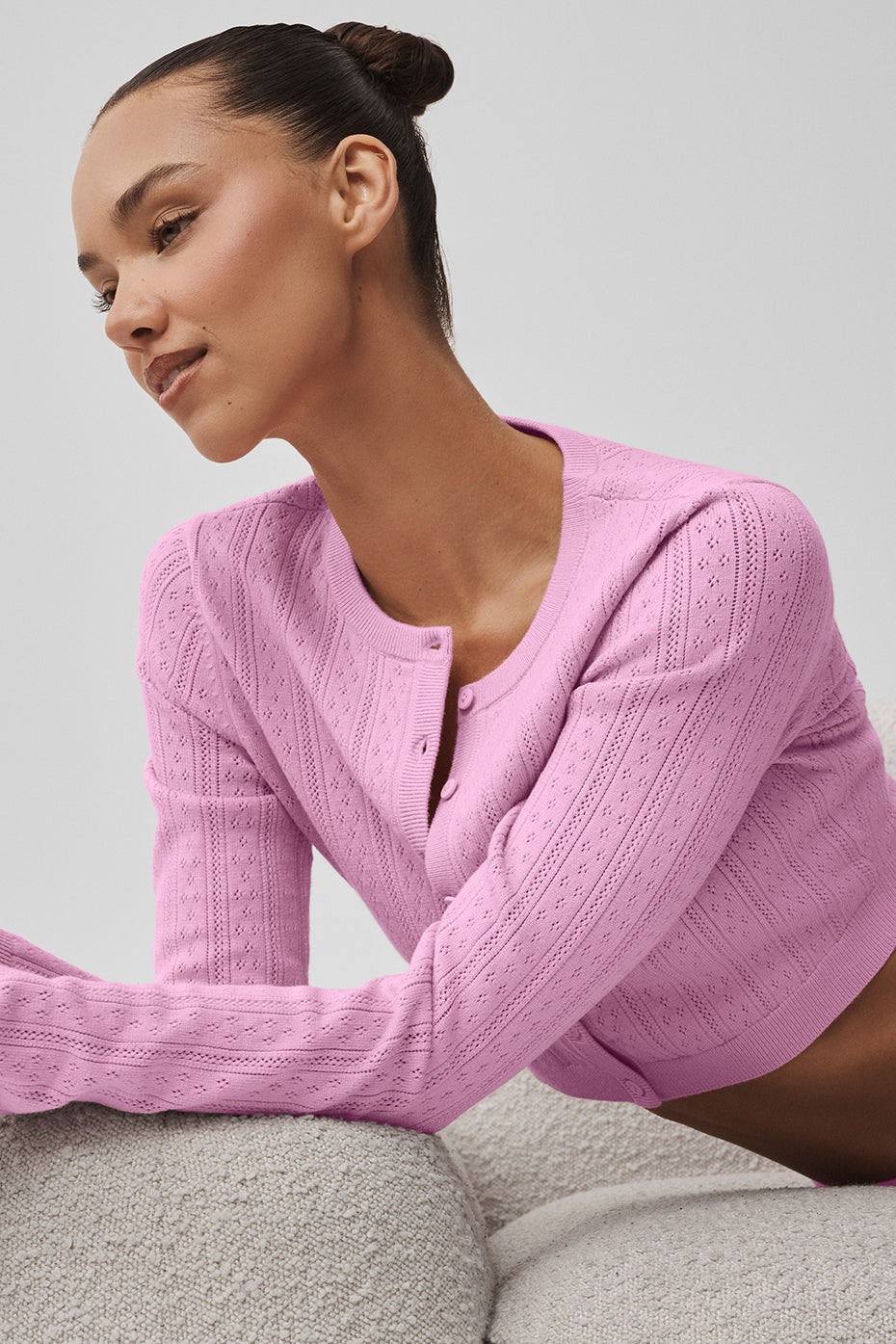 Alo Yoga Pointelle Sweater Be Mine Cardigan - Candy Heart Pink - imagen 3