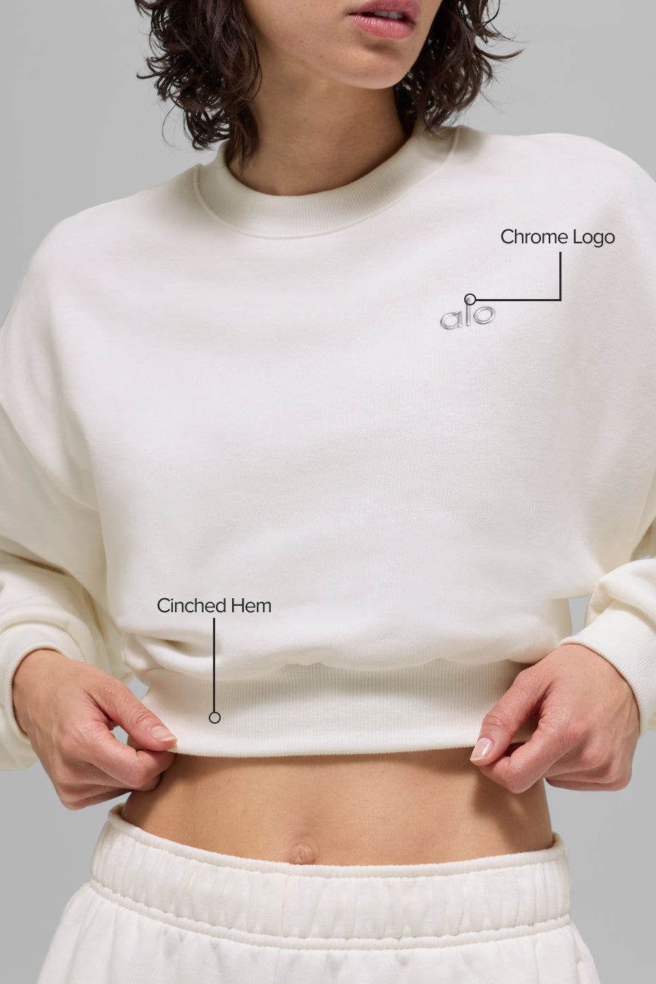 Alo Yoga Cropped Accolade Crewneck - Ivory - imagen 2