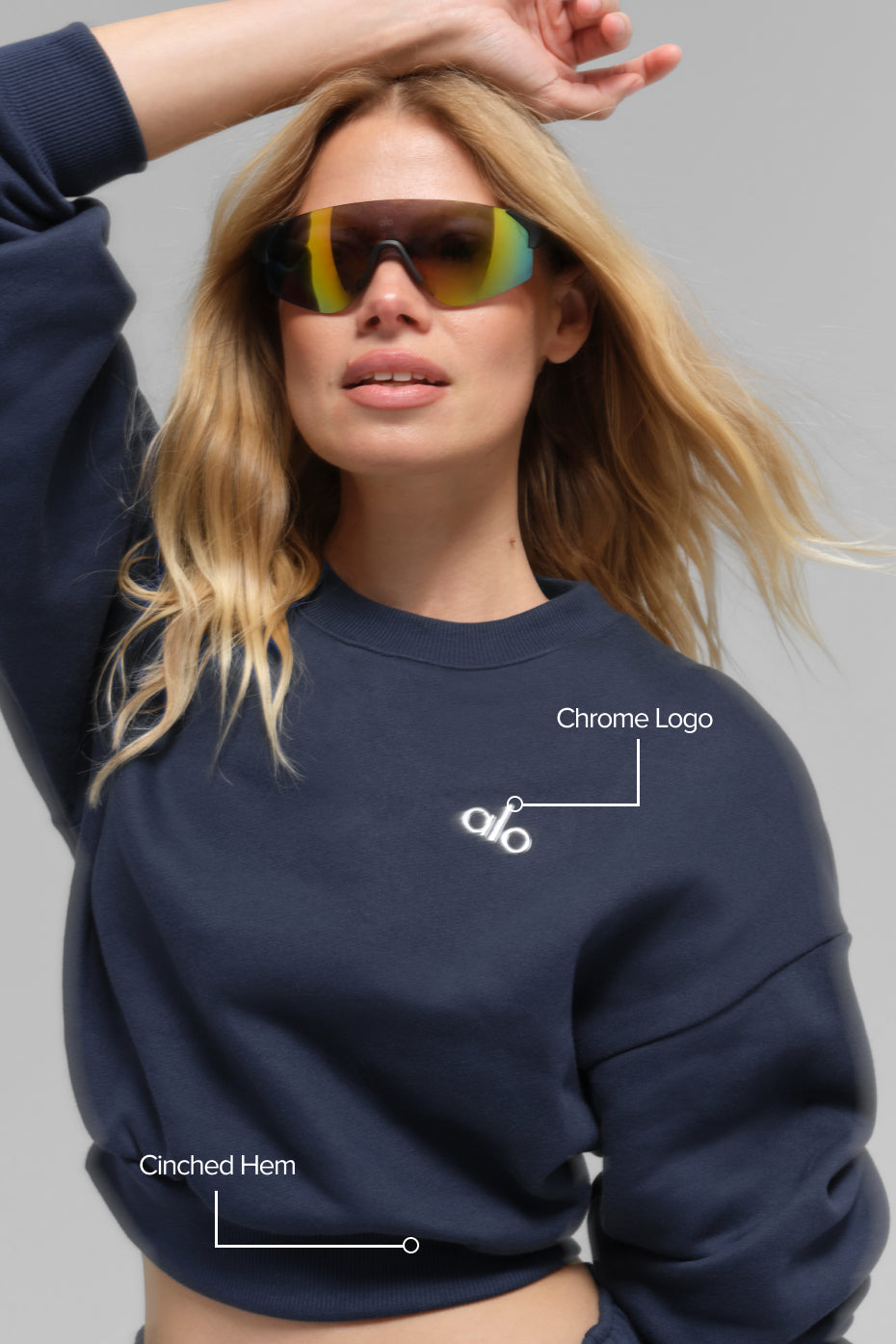 Alo Yoga Cropped Accolade Crewneck - Navy - imagen 2