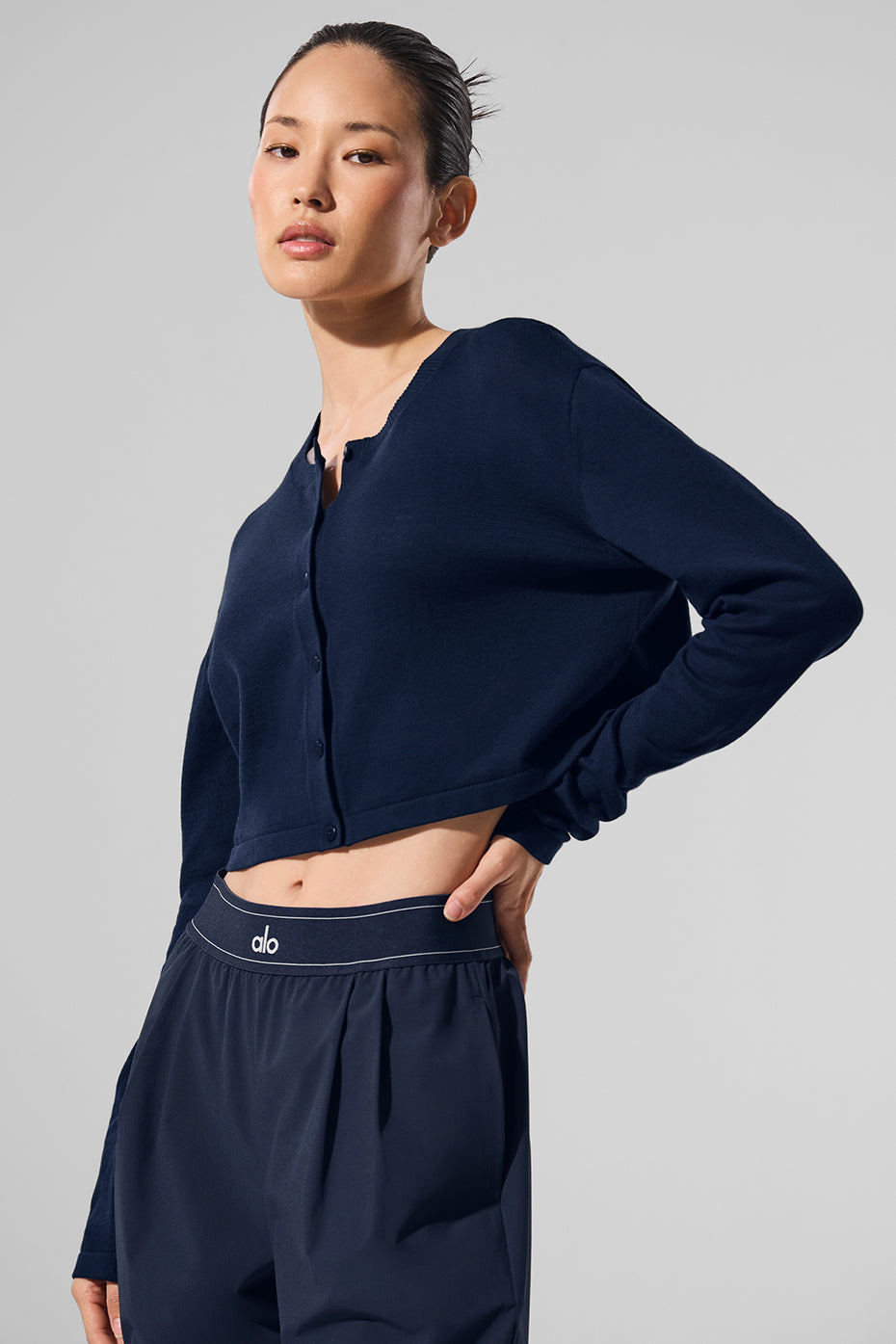 Alo Yoga Supernatural Sweater Cardigan - Navy - imagen 5