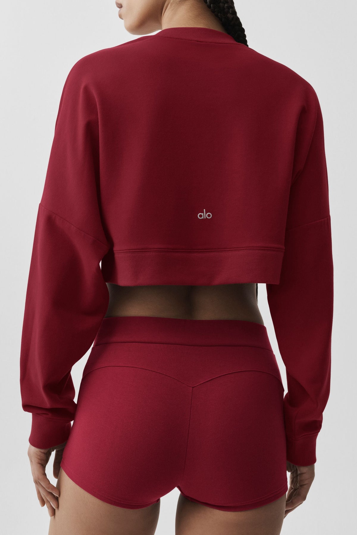 Alo Yoga Cropped Sway Crew Neck Pullover - Summer Romance Red - imagen 2